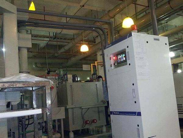 觸摸屏脫泡機(jī)運(yùn)行 觸摸屏脫泡機(jī)運(yùn)行