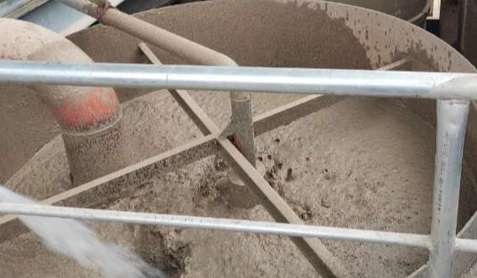 選礦浮選泡沫.png 選礦浮選泡沫.png