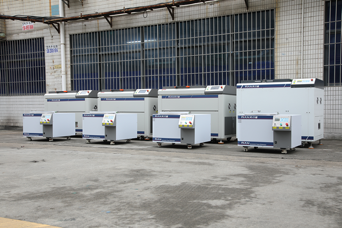 天行健真空攪拌脫泡機